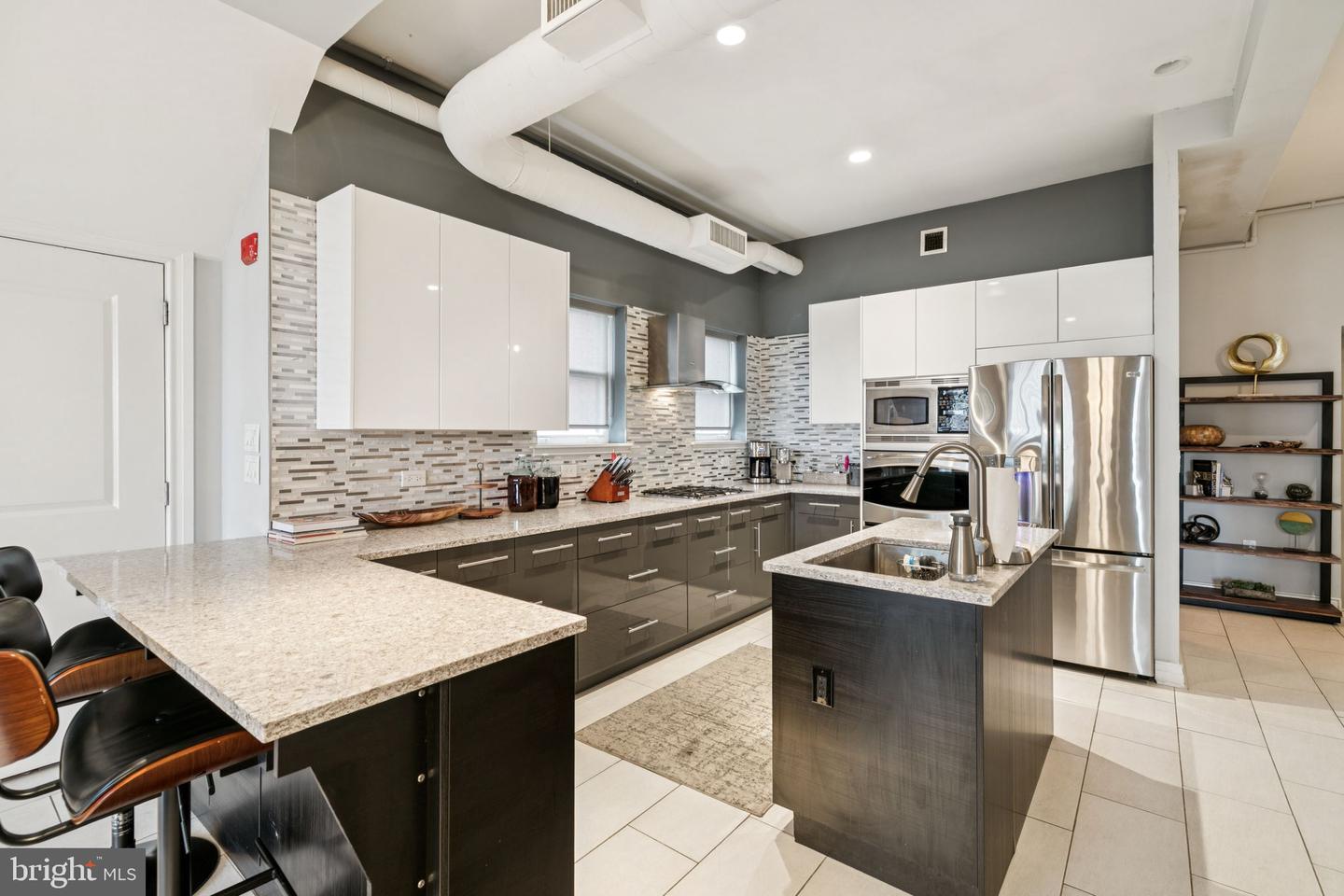 121--35 Walnut St #404