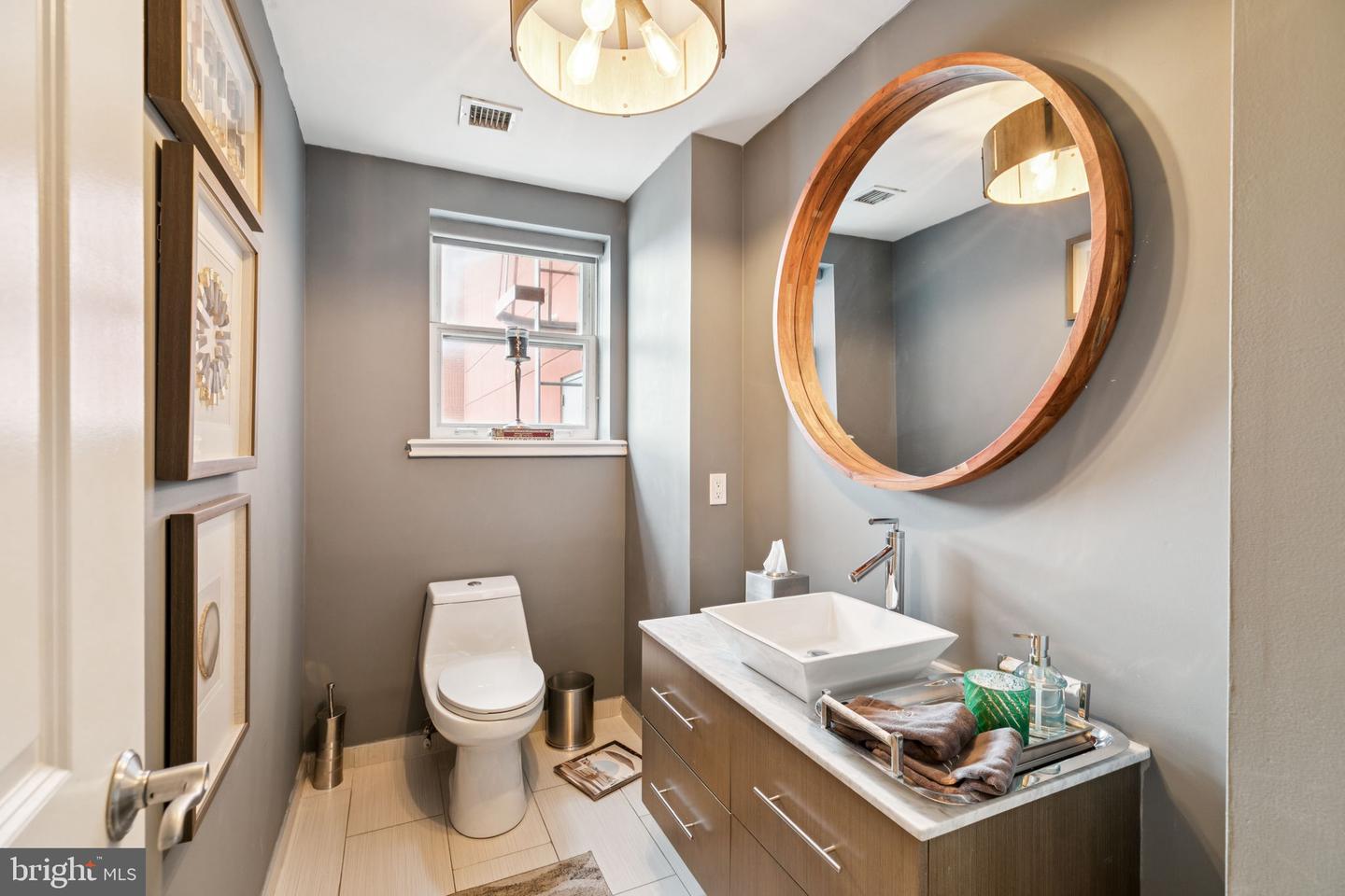 121--35 Walnut St #404