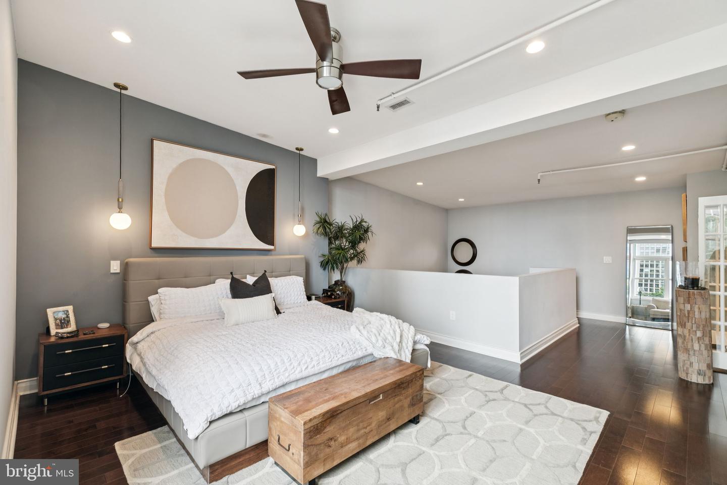 121--35 Walnut St #404