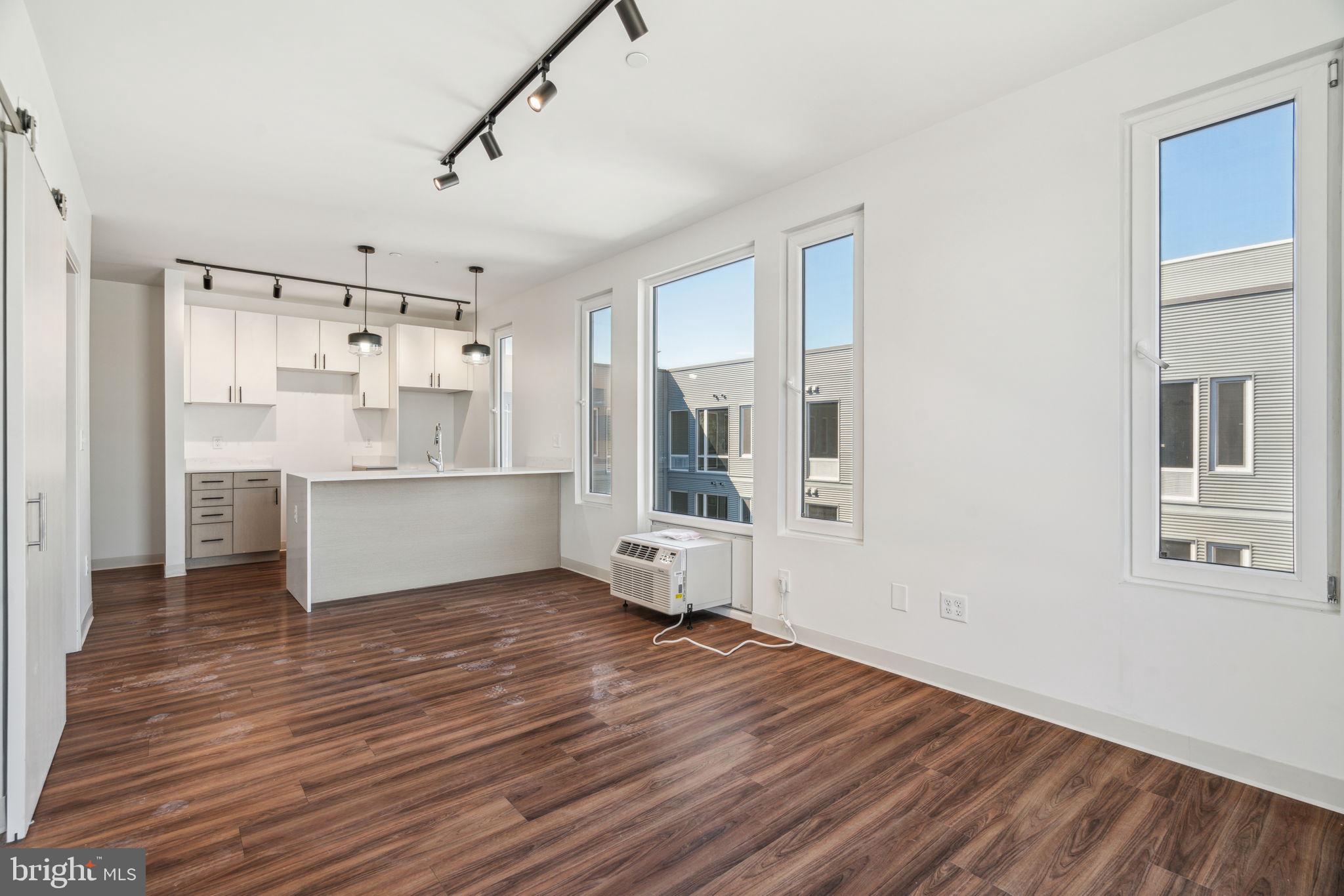 4240 CHESTNUT STREET #2B/2B