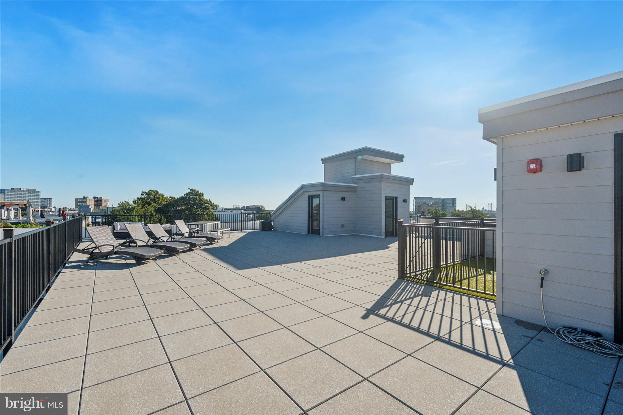 1723 FRANCIS STREET 1B