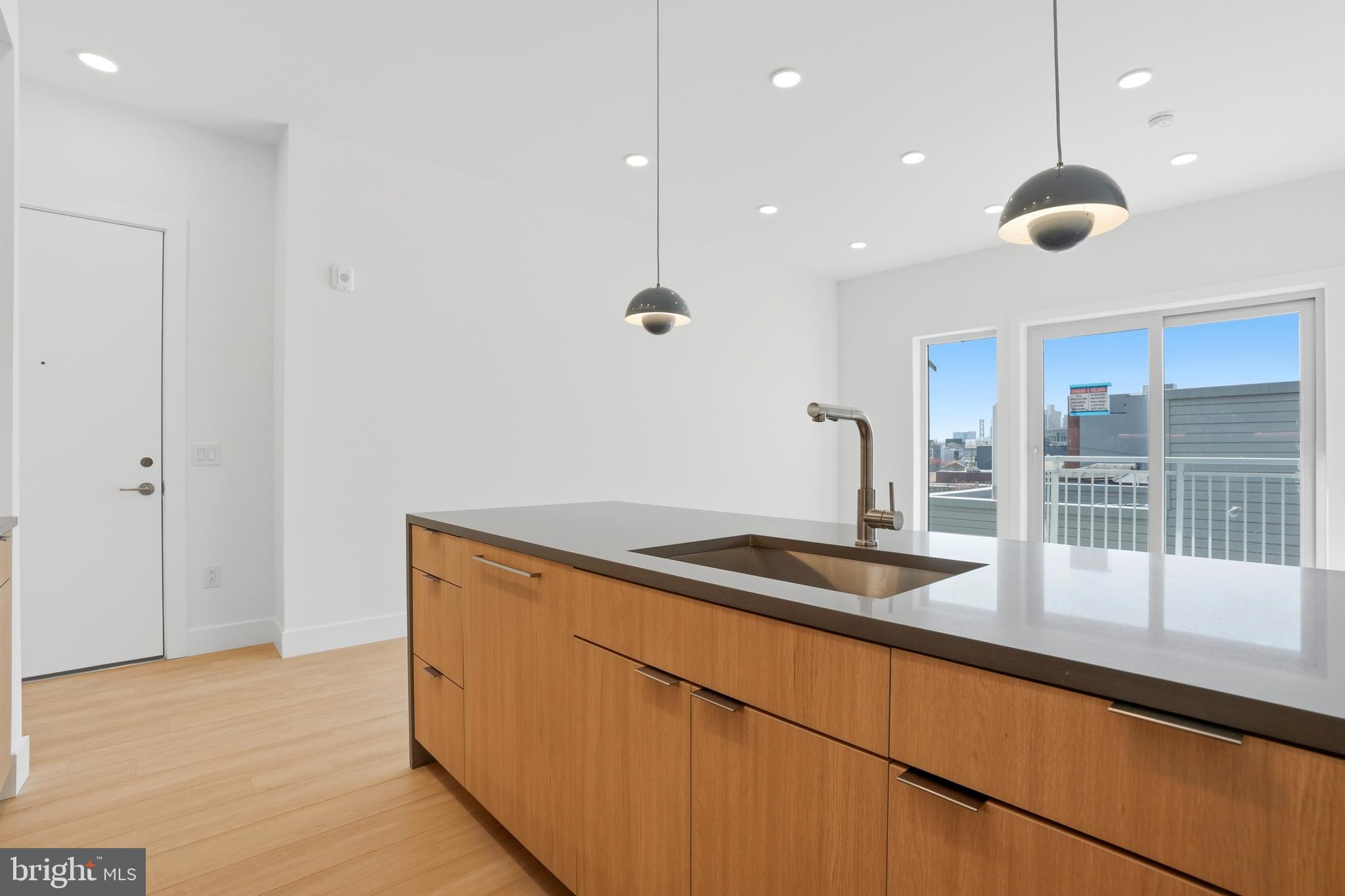 1440 N FRONT STREET JR1BED