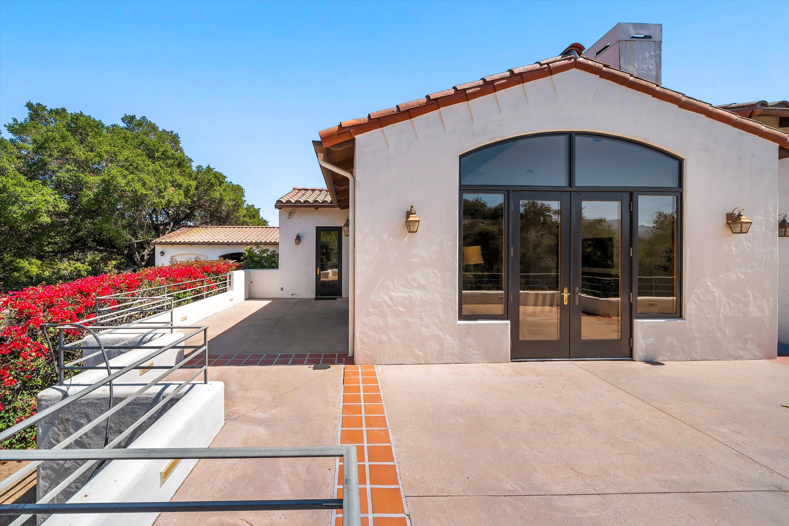 5900 La Goleta Rd Road
