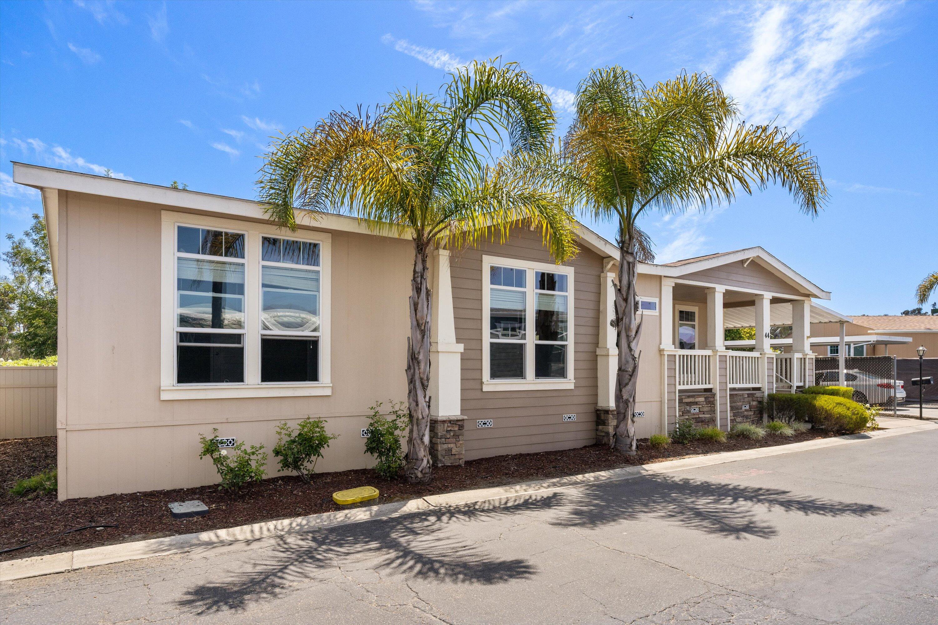 30 Winchester Canyon Road, 44