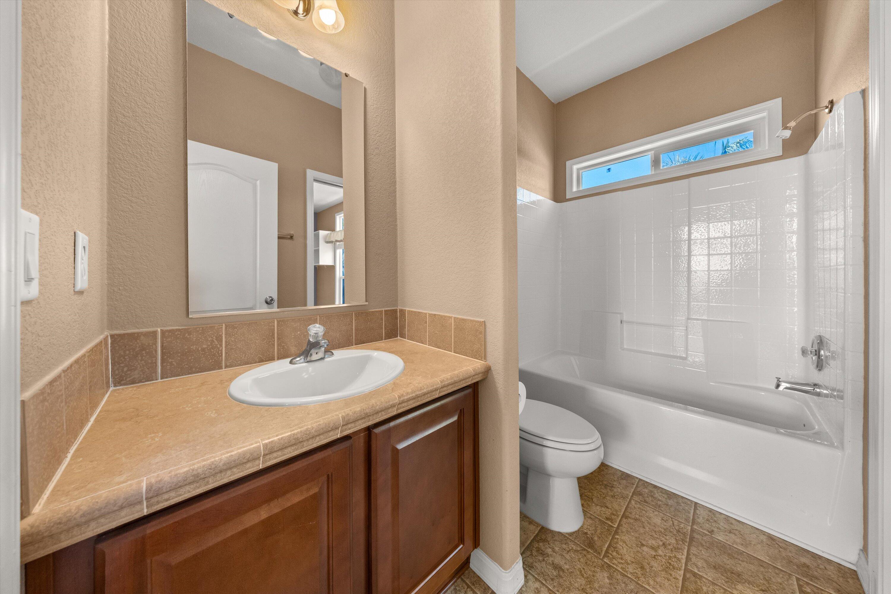 30 Winchester Canyon Road, 44