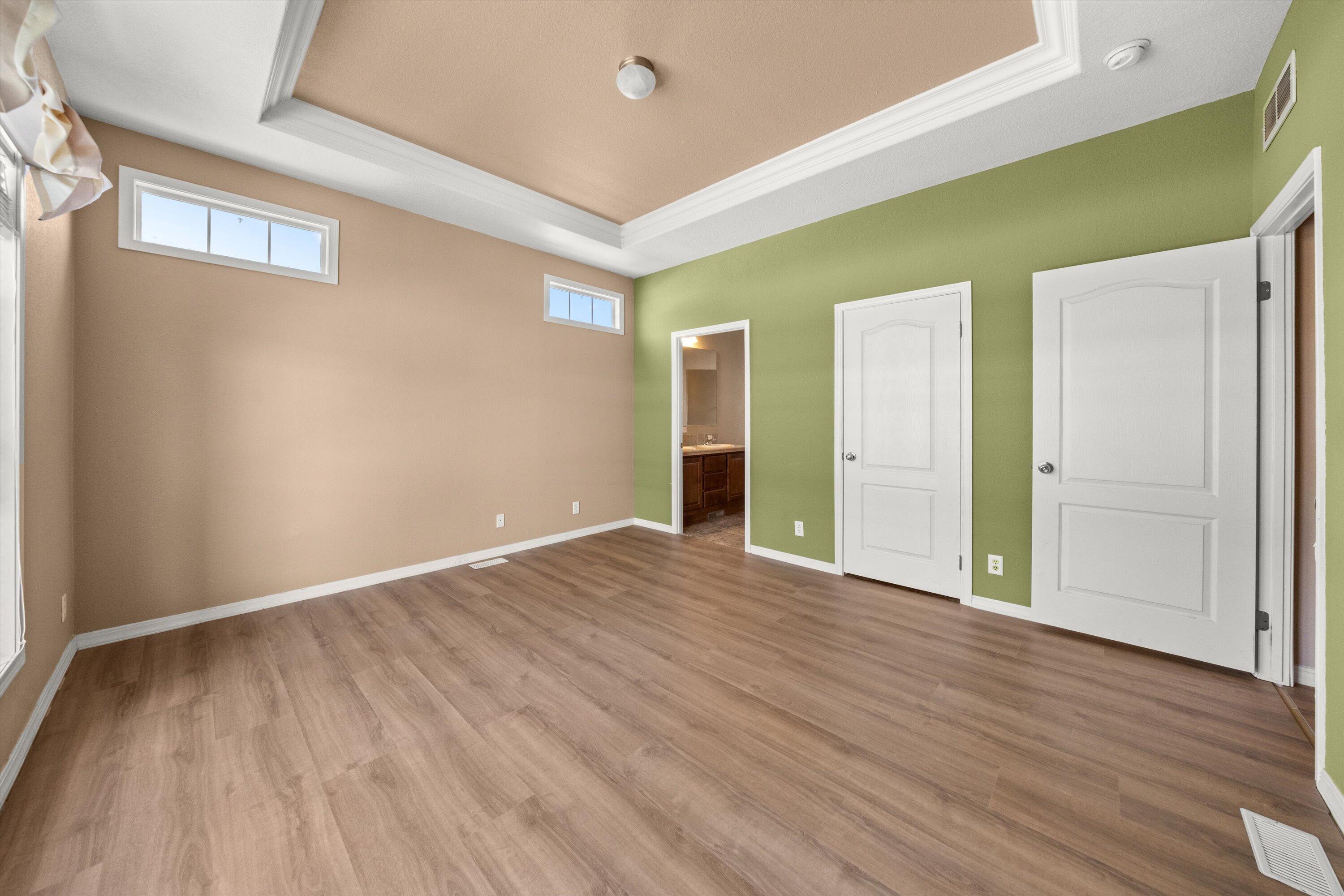 30 Winchester Canyon Road, 44