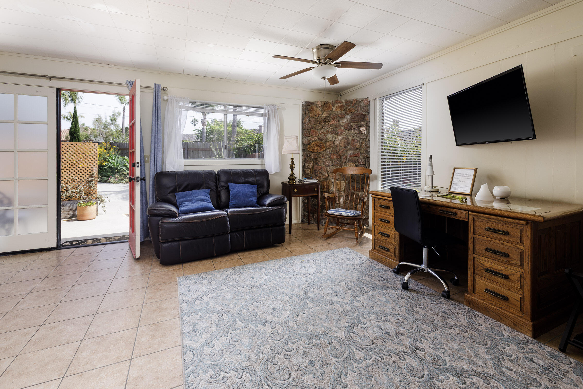 5256 James Road
