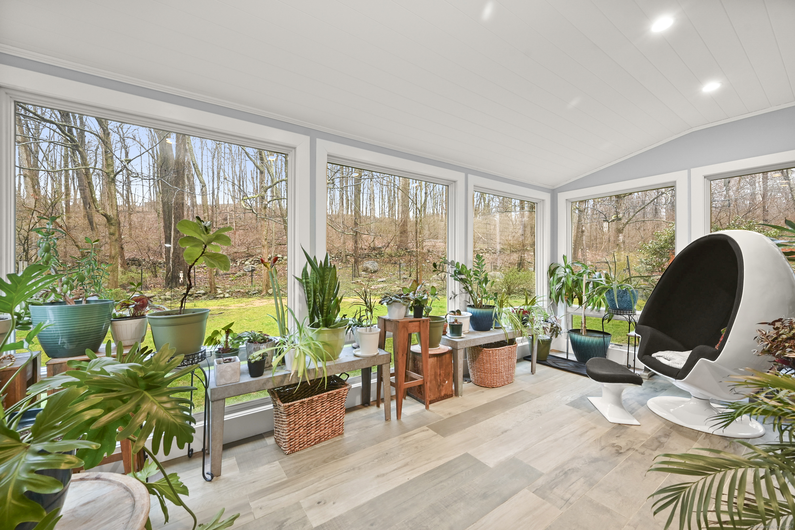 15 Greenbriar Lane