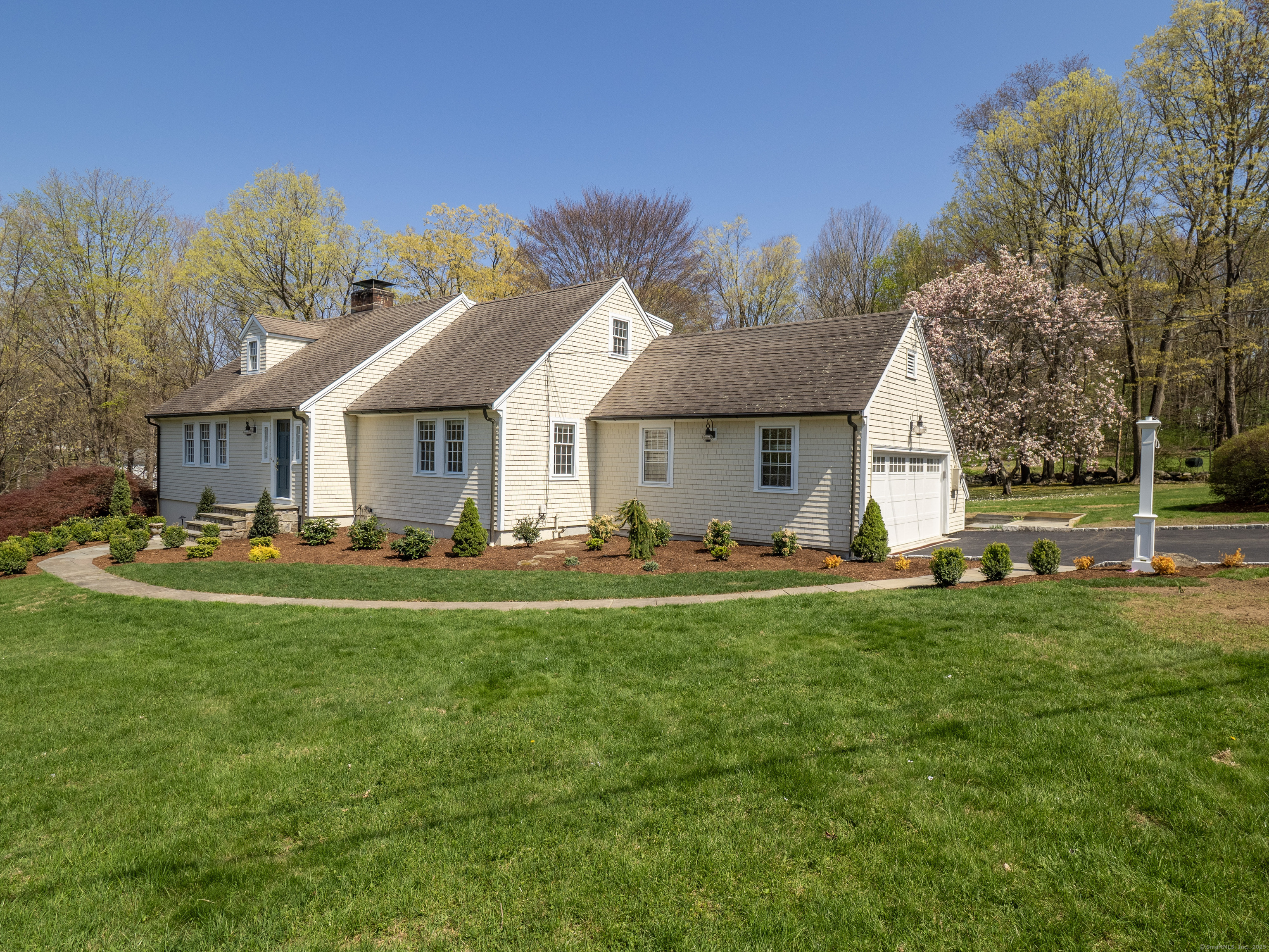 27 Powderhorn Drive