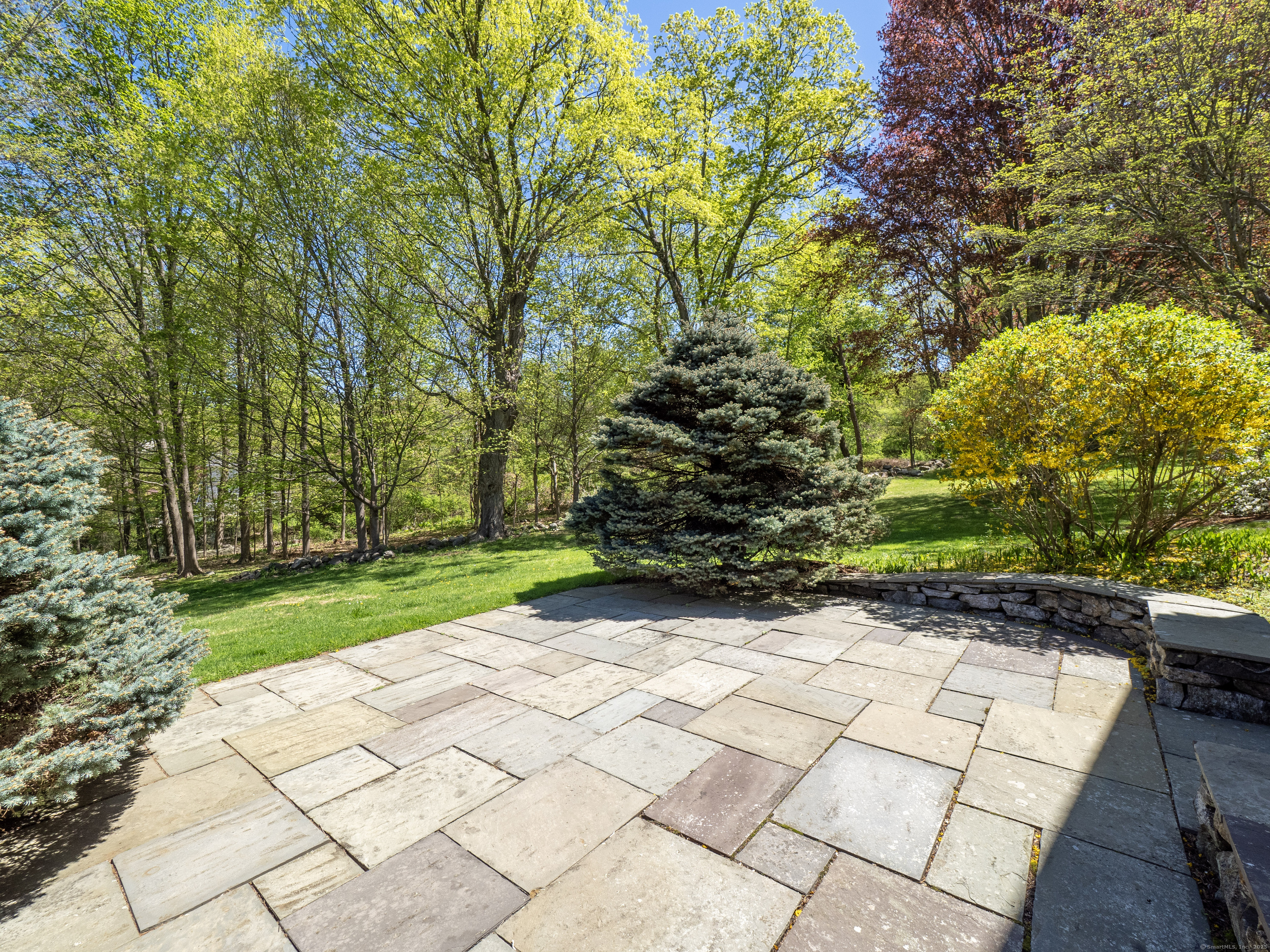 27 Powderhorn Drive