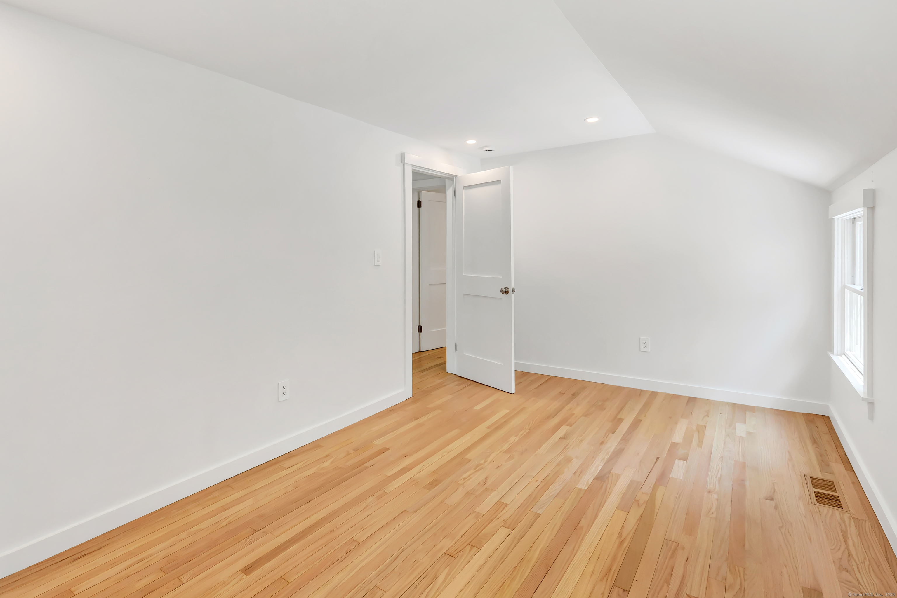 39 Clover Drive