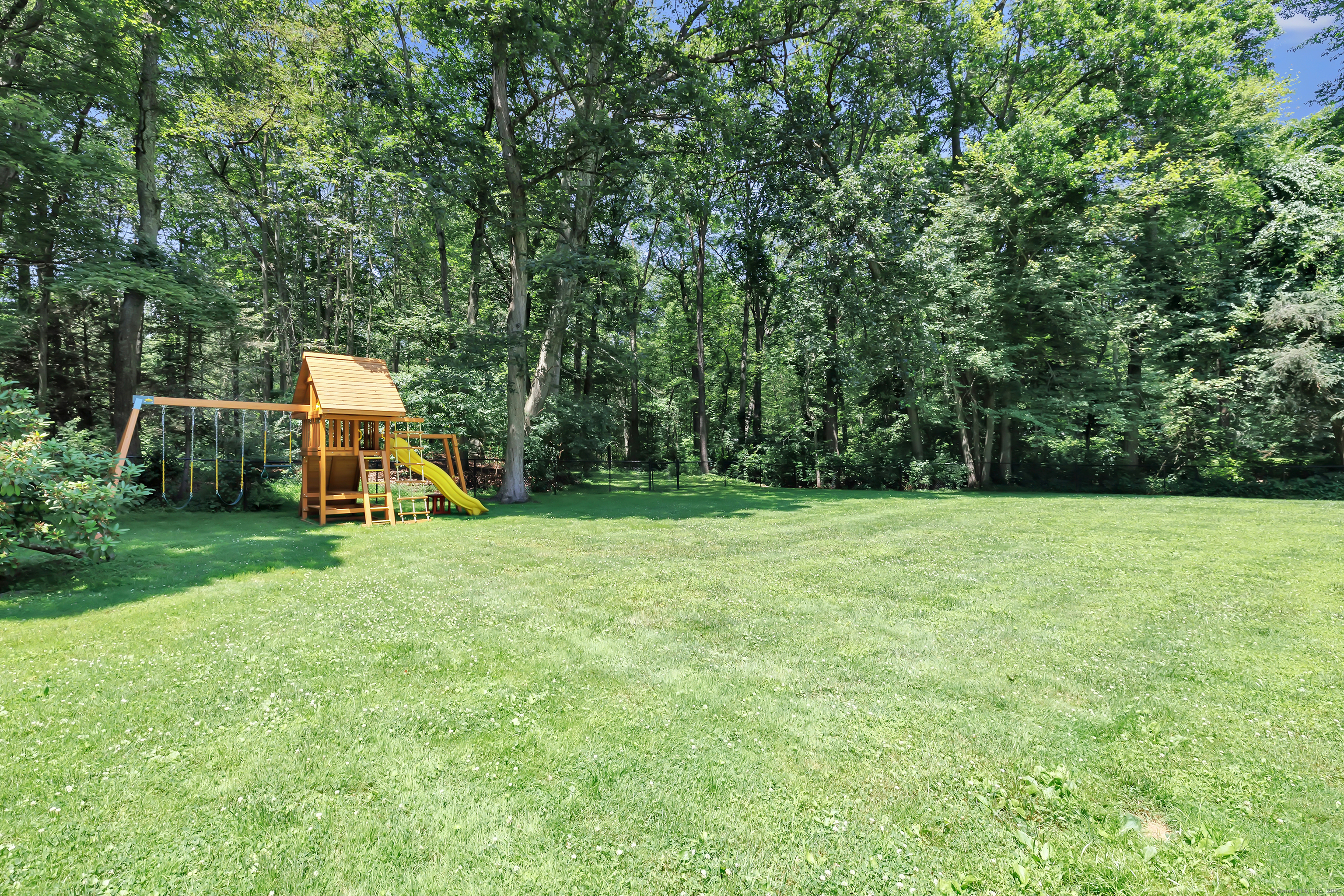39 Clover Drive
