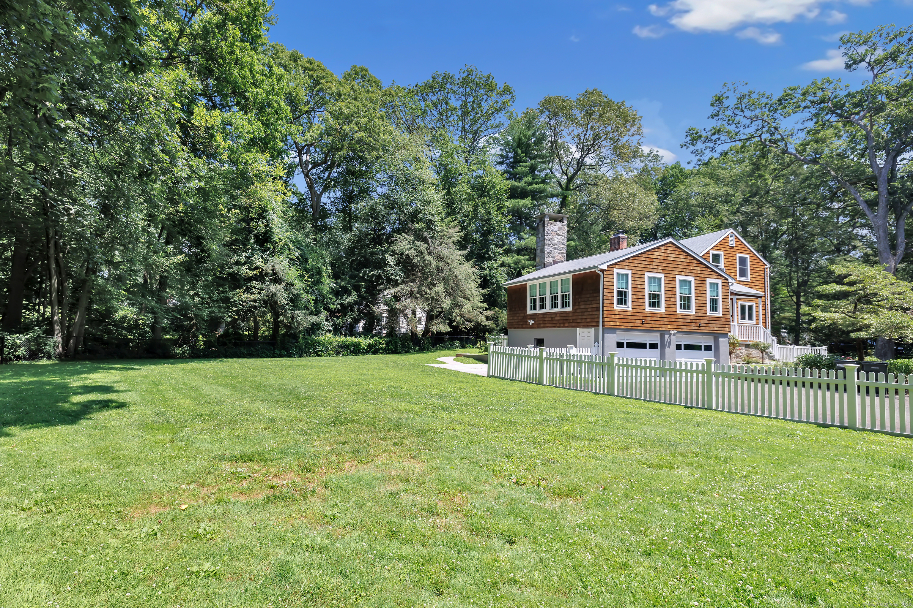 39 Clover Drive