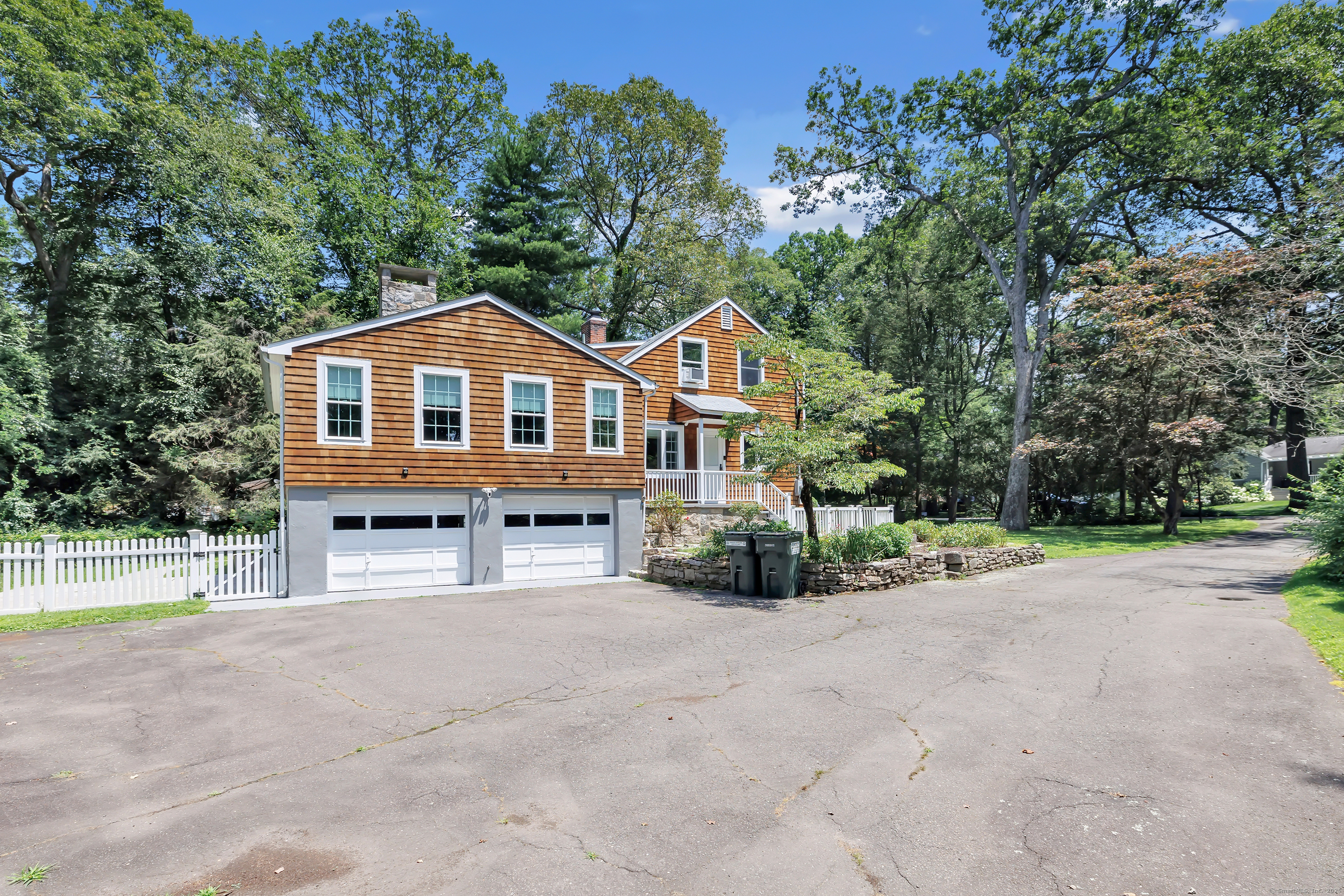 39 Clover Drive