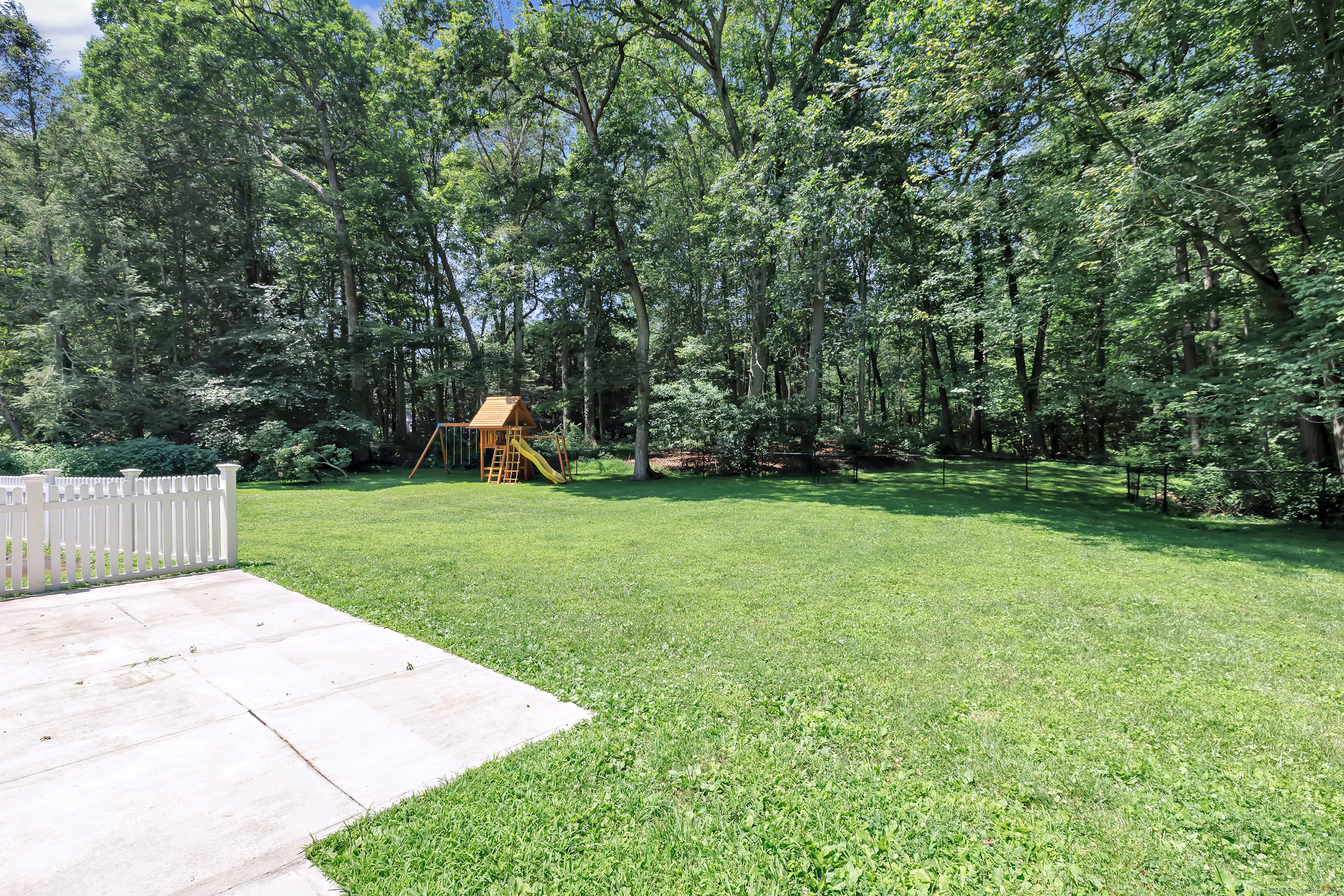 39 Clover Drive