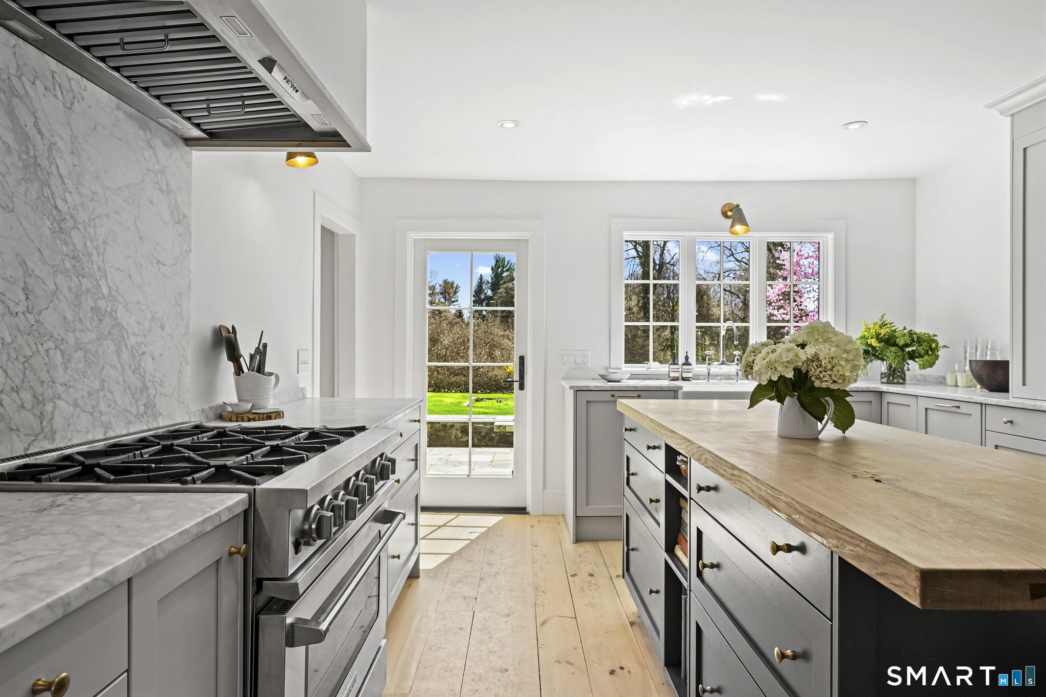 120 Chestnut Hill Road