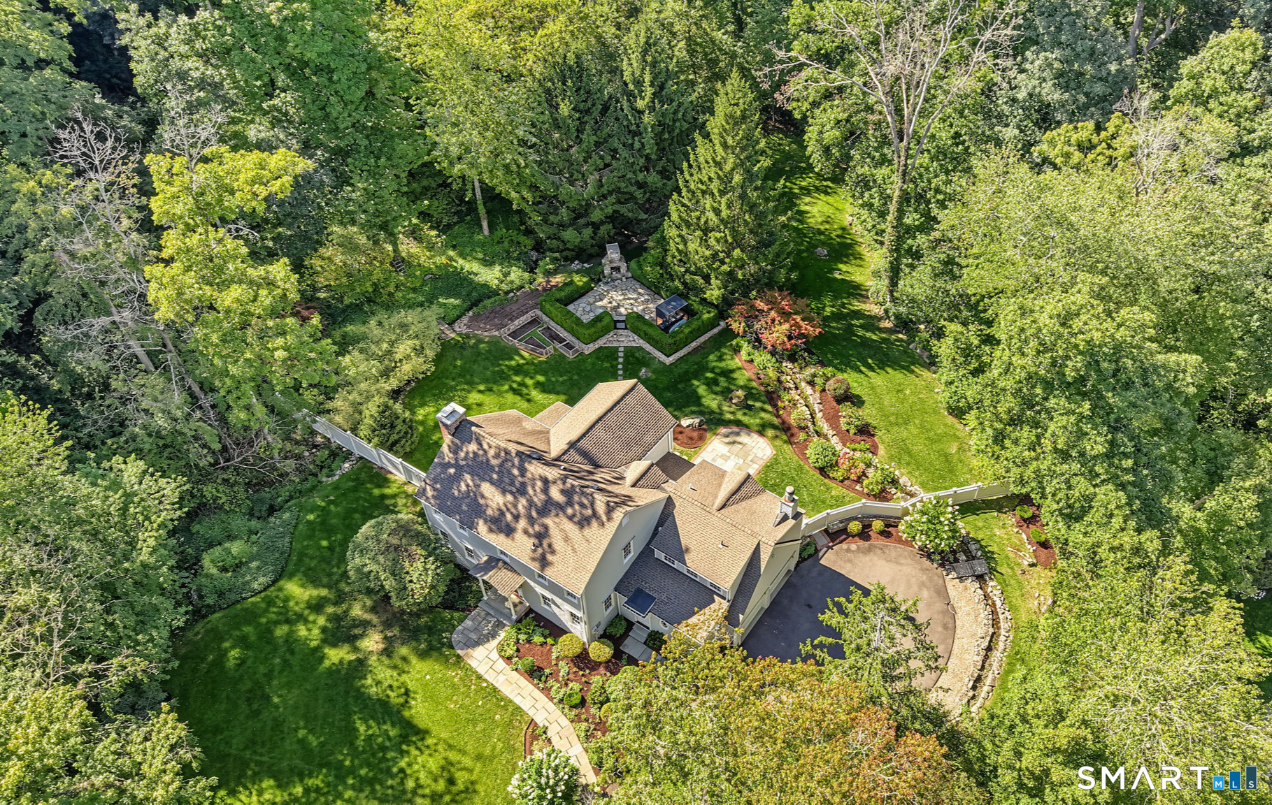11 Greenbriar Lane
