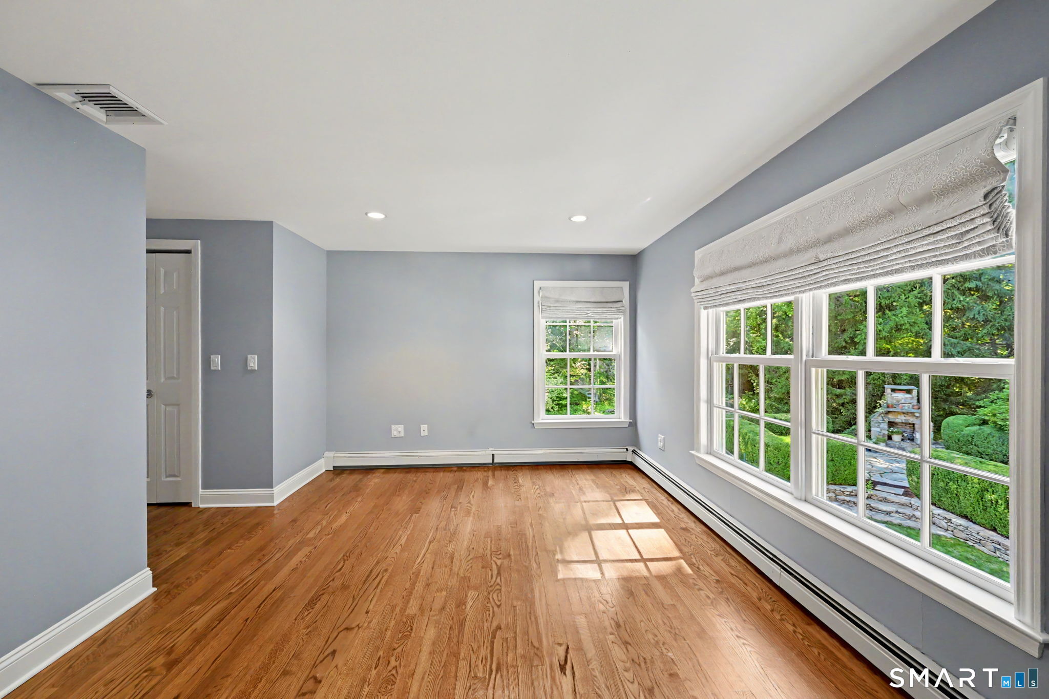 11 Greenbriar Lane