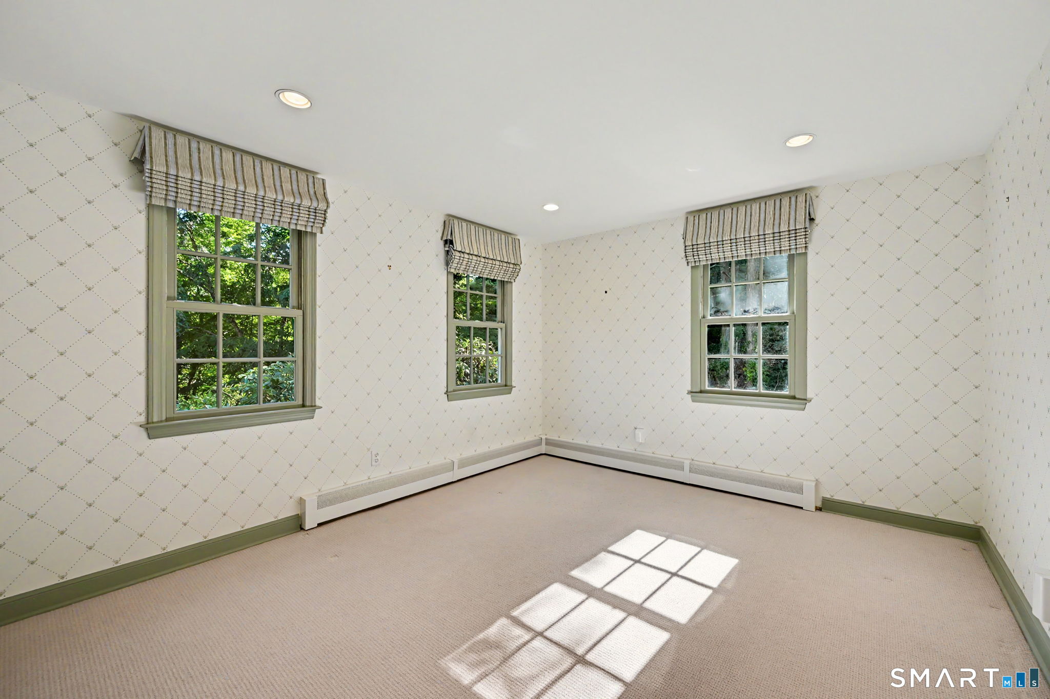 11 Greenbriar Lane