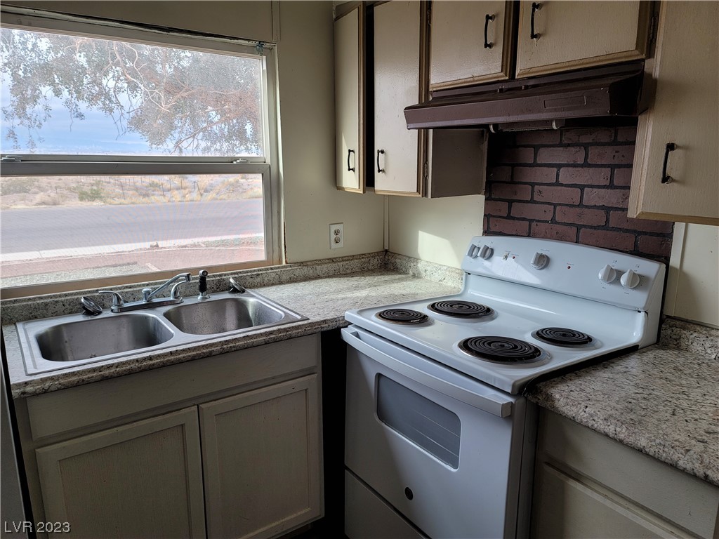 1121 Pawnee Lane
