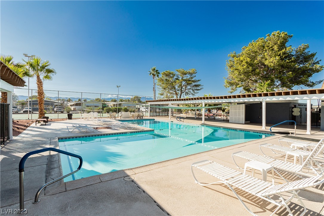 5126 North Ridge Club Drive