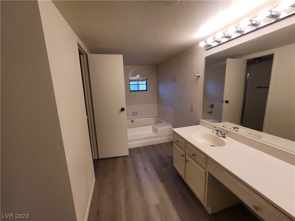 4946 MOZART Drive