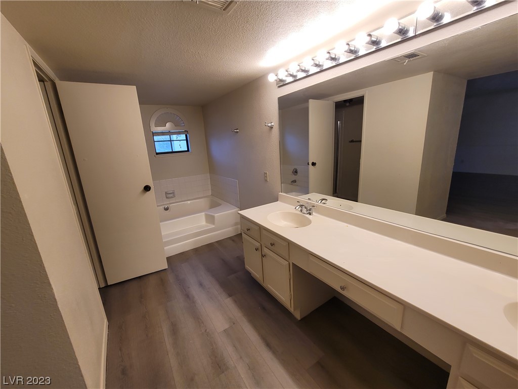 4946 MOZART Drive
