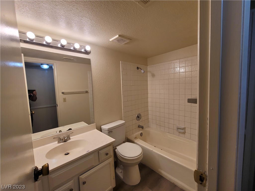 4946 MOZART Drive