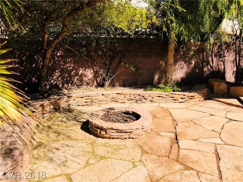 6610 GILDED LANTERN Avenue