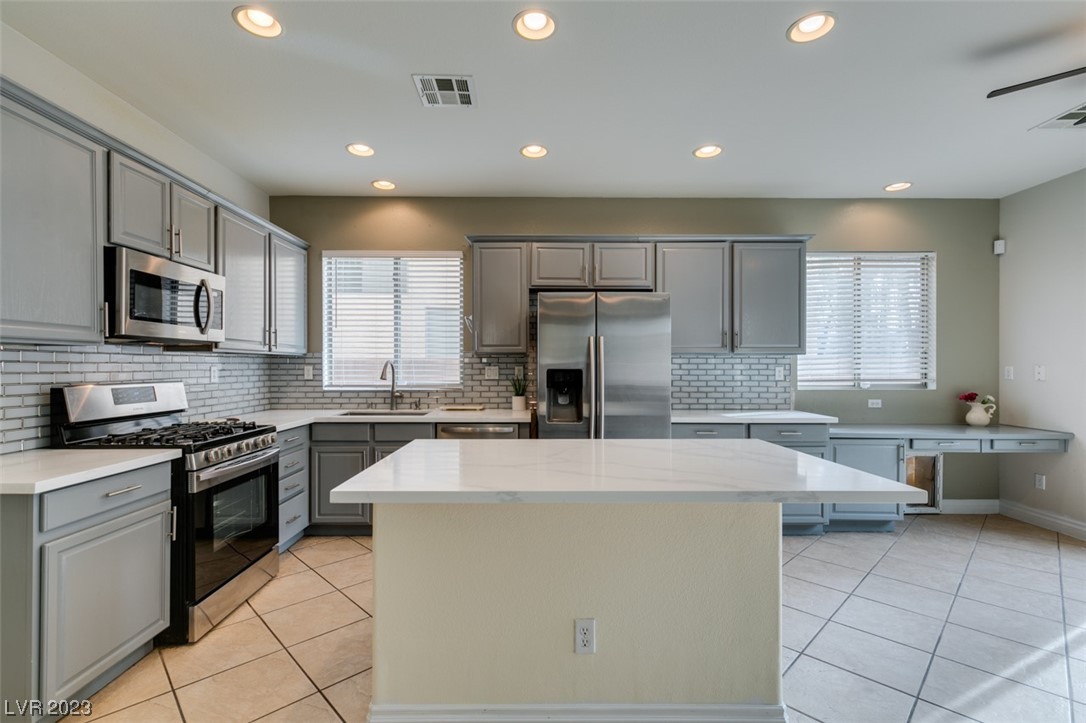 3033 Austin Pale Avenue