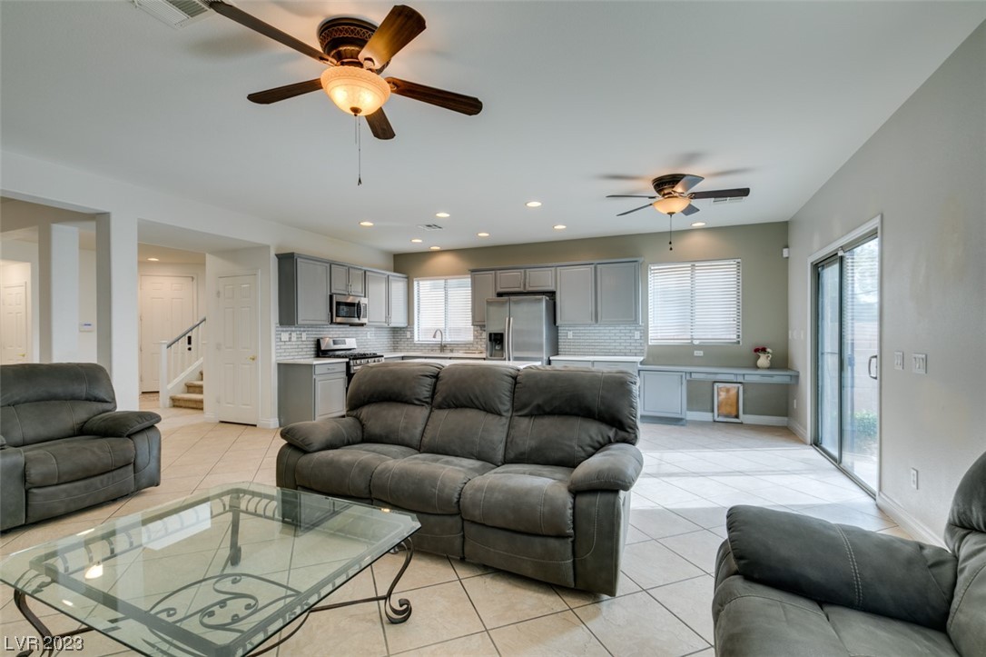 3033 Austin Pale Avenue