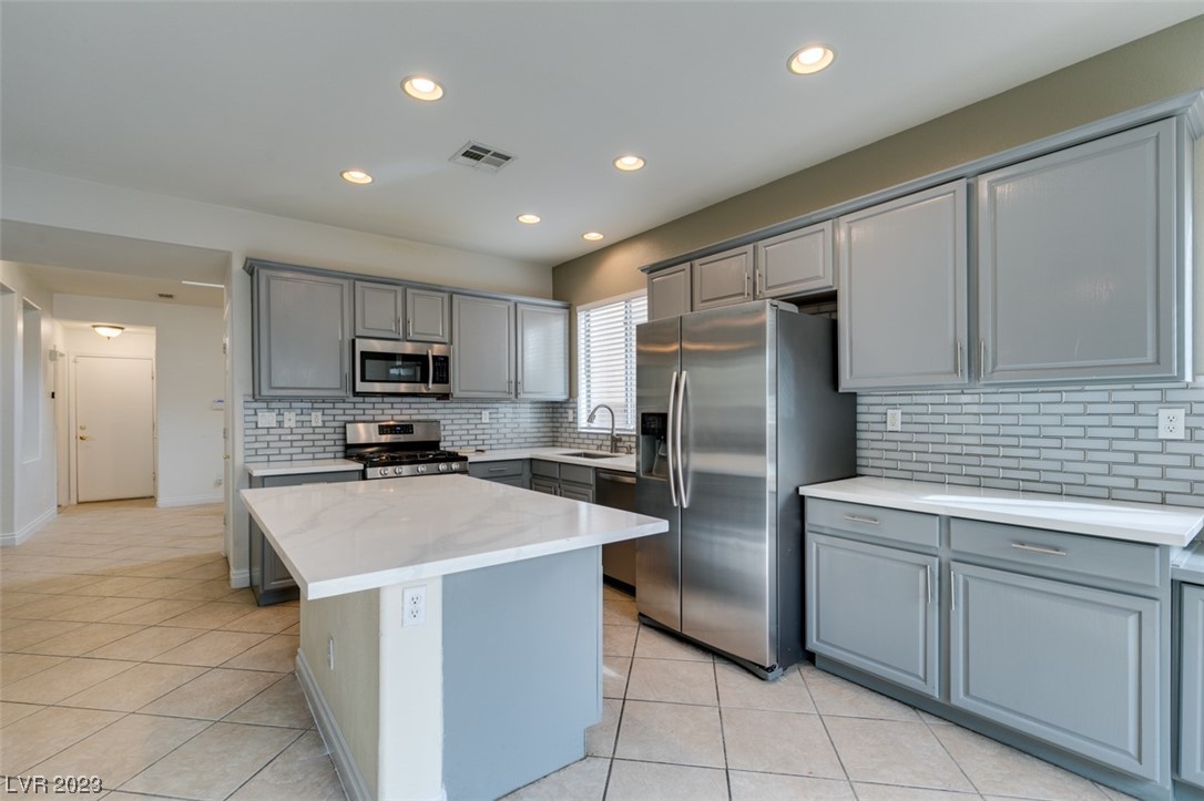 3033 Austin Pale Avenue