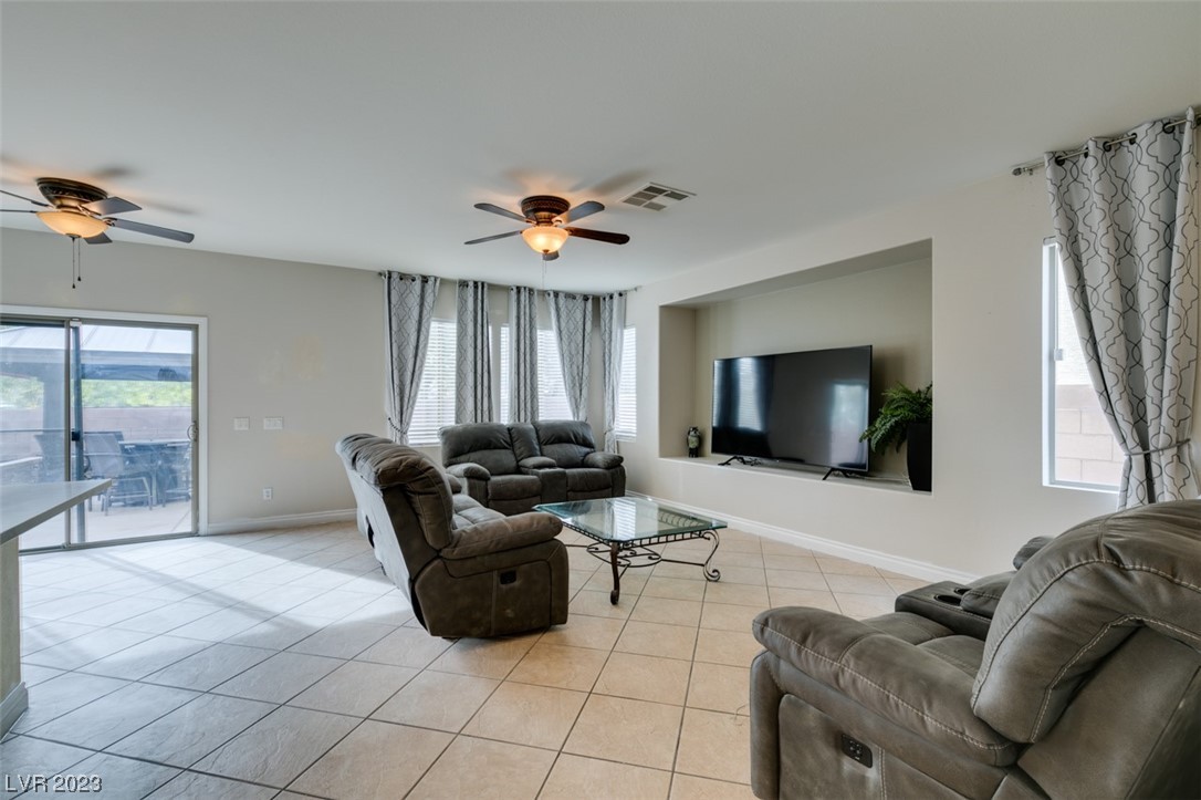 3033 Austin Pale Avenue