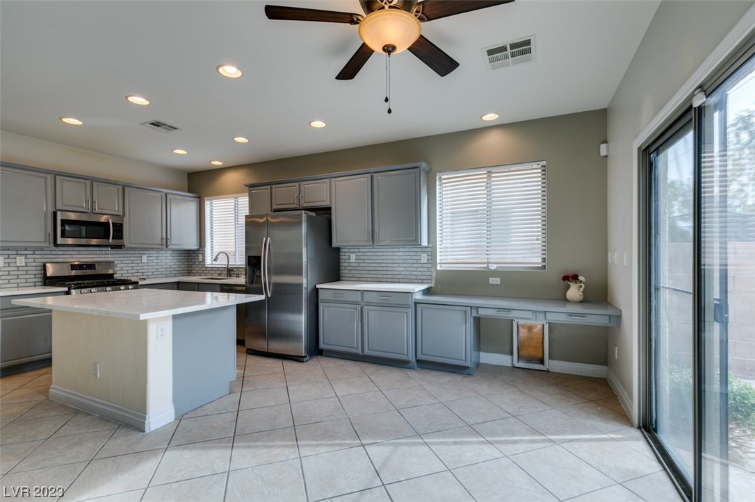 3033 Austin Pale Avenue