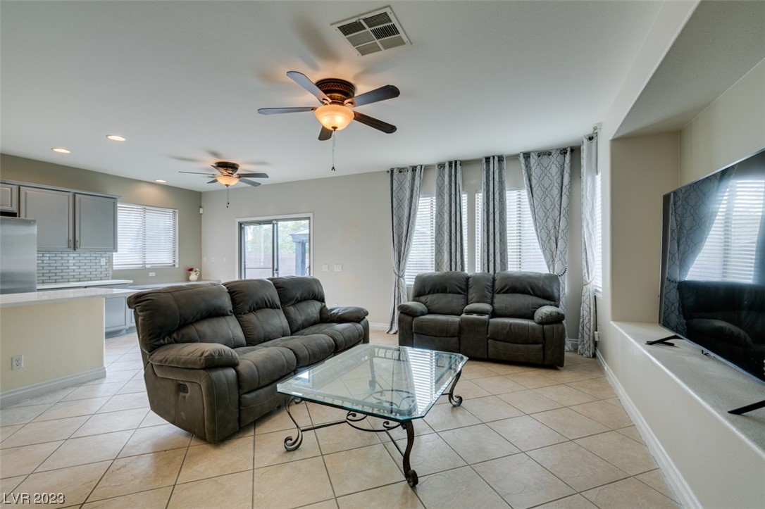 3033 Austin Pale Avenue