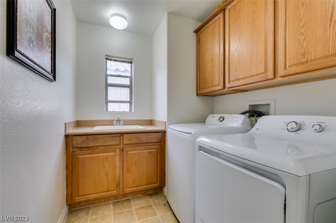 3033 Austin Pale Avenue