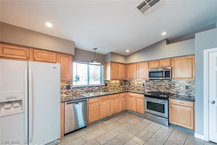 5350 Blue Oat Avenue