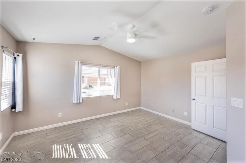 5350 Blue Oat Avenue