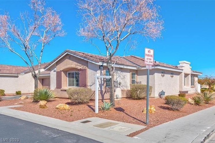 5350 Blue Oat Avenue