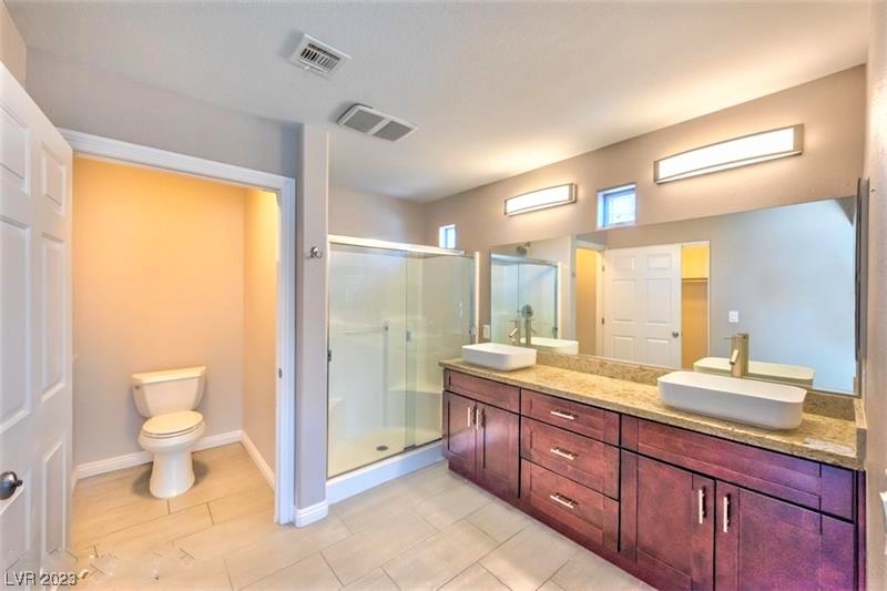 5350 Blue Oat Avenue