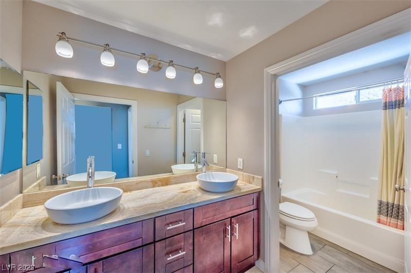 5350 Blue Oat Avenue