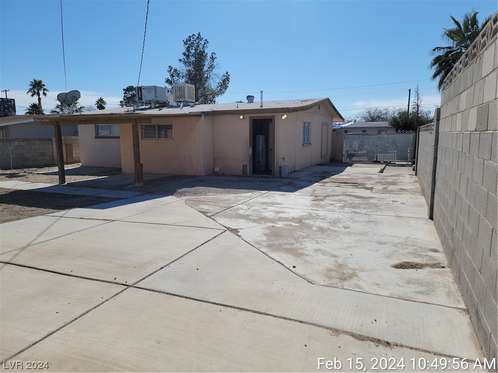 5220 Forrest Hills Lane