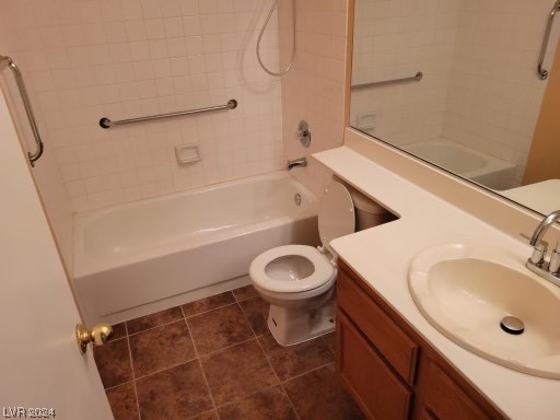 2200 Highpointe Drive 201