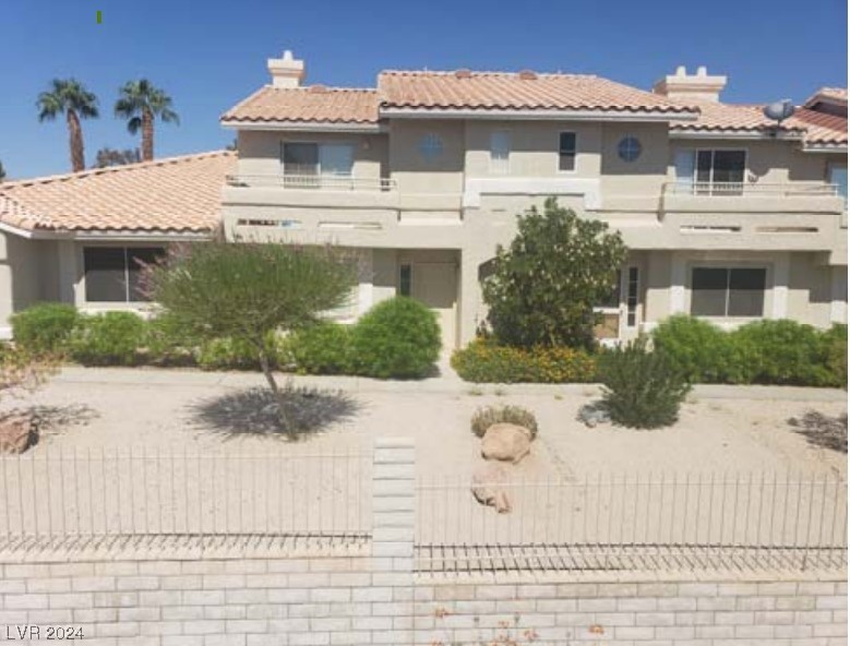 2200 Highpointe Drive 201