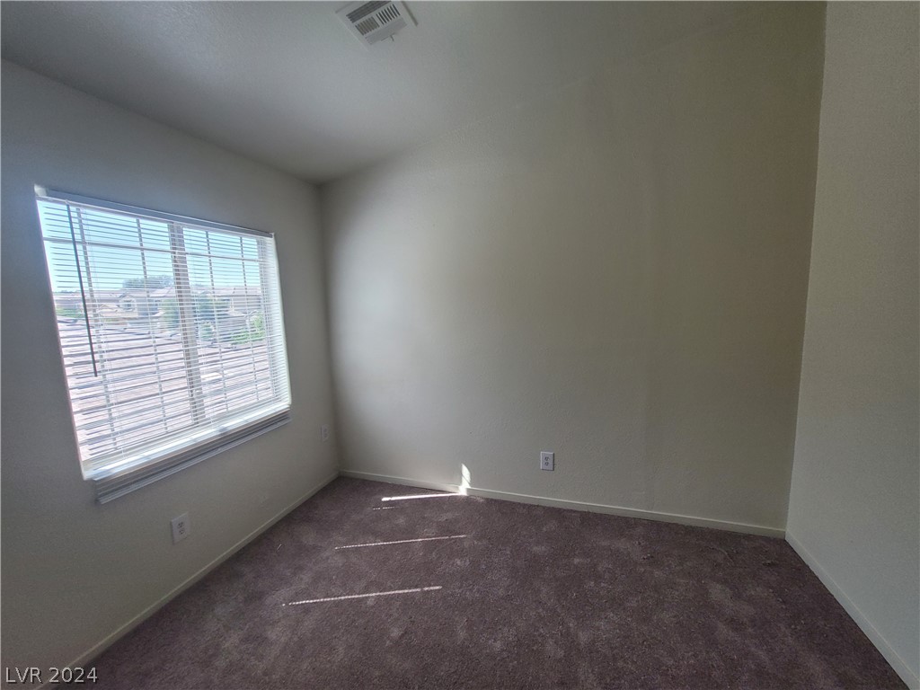 3665 REMINGTON GROVE Avenue .