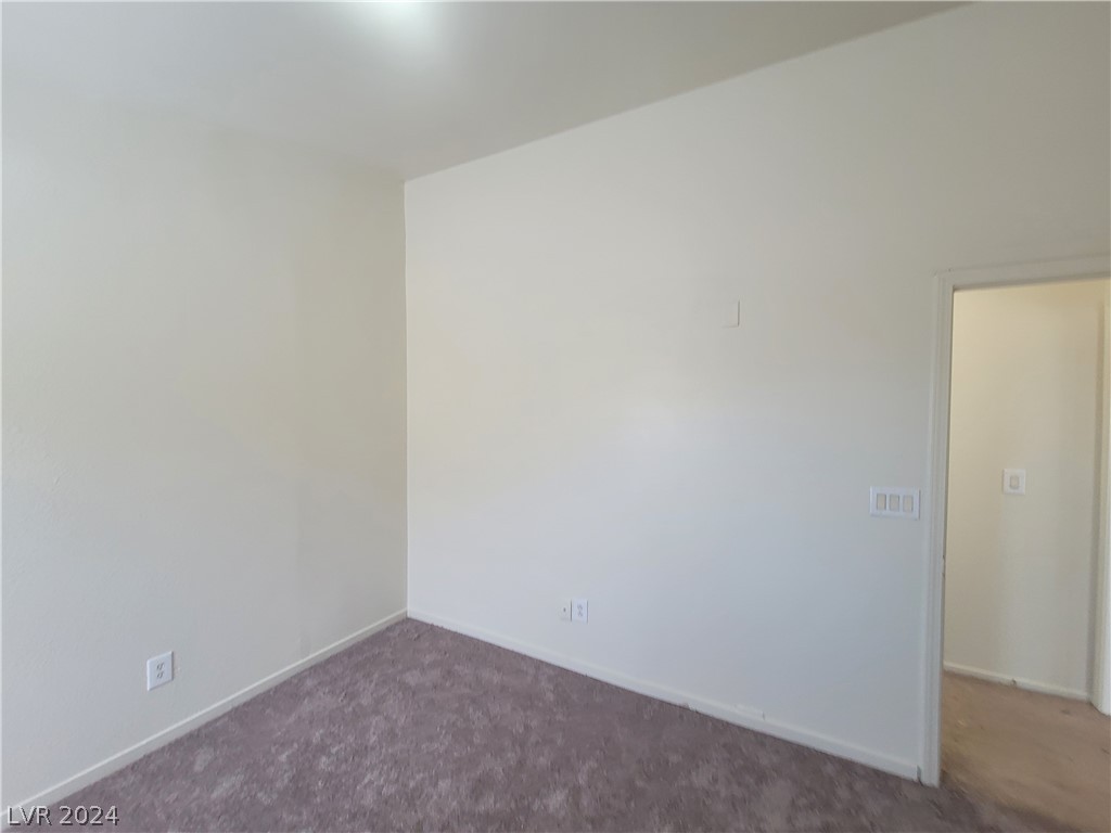3665 REMINGTON GROVE Avenue .