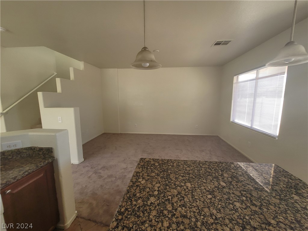 3665 REMINGTON GROVE Avenue .