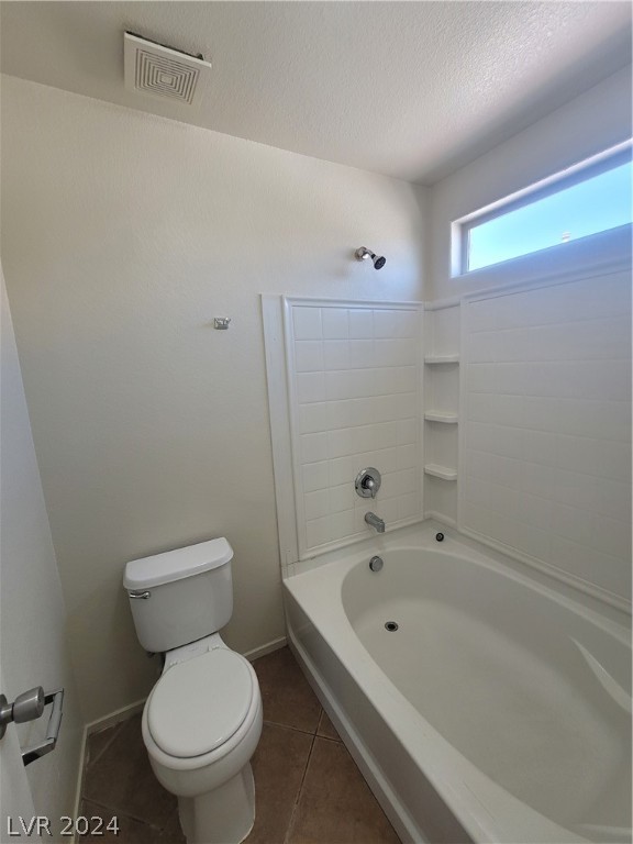 3665 REMINGTON GROVE Avenue .