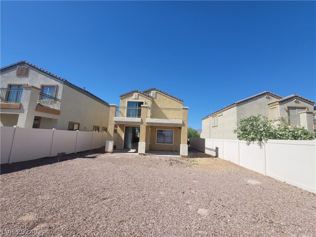 3665 REMINGTON GROVE Avenue .