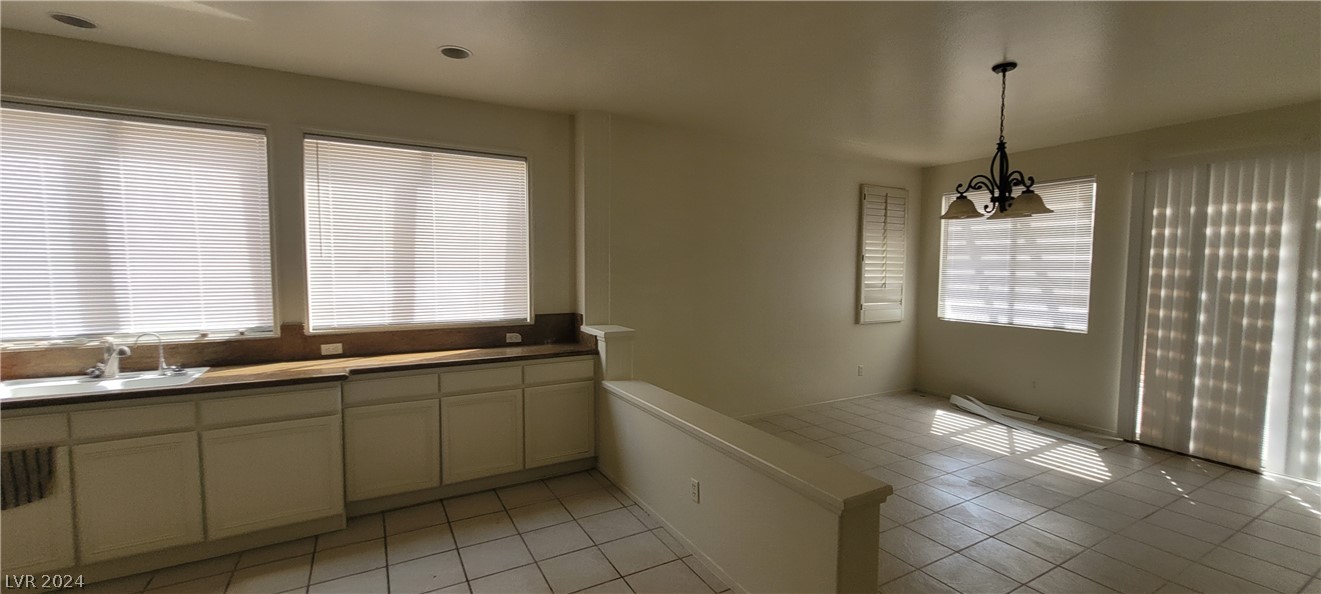 4774 Willow Glen Drive